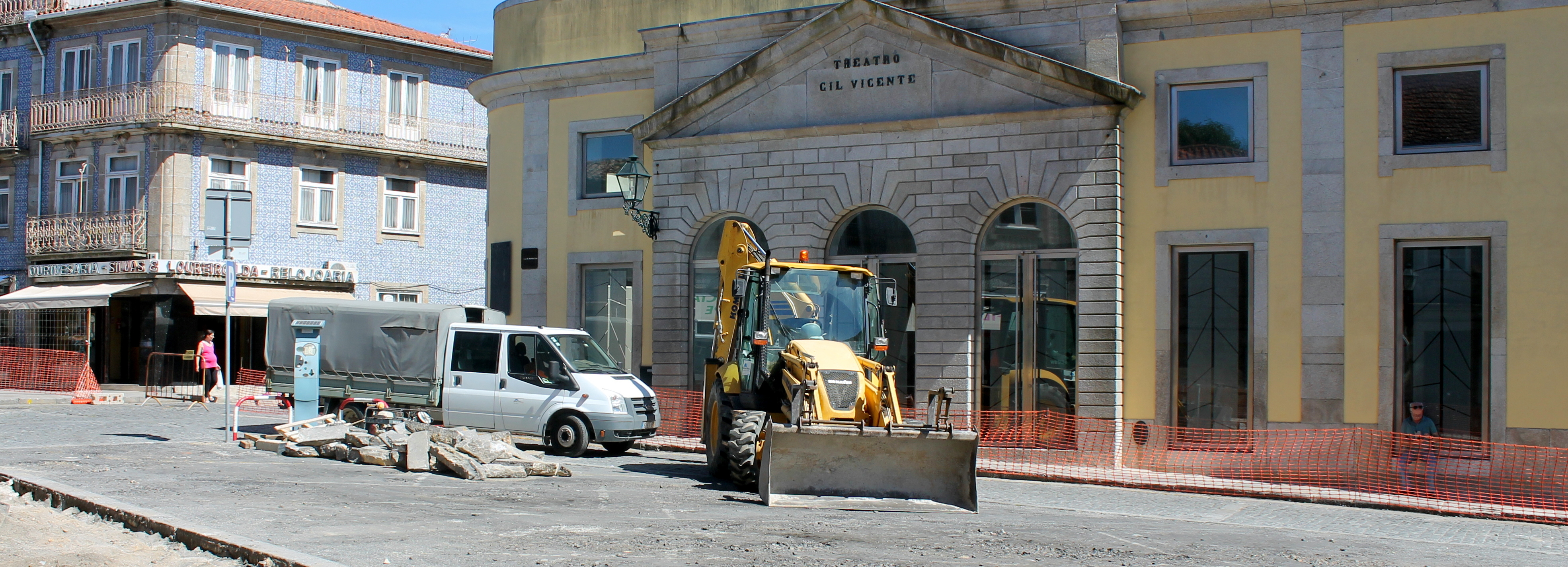 Arrancaram as obras finais do Teatro Gil Vicente e de requalificação do Largo Martins Lima