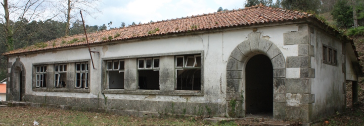 Antiga escola primária de Abade de Neiva doada à freguesia