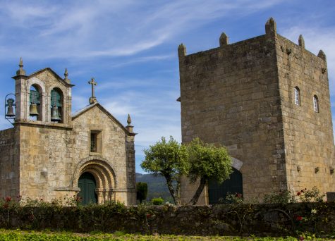 Igreja Velha de Manhente