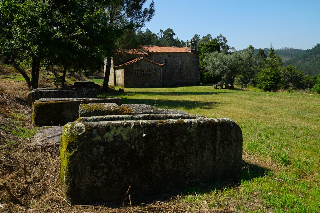 Igreja e Necrópole de Mondim (Panque)