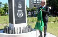 veteranos constroem memorial aos militares barc...