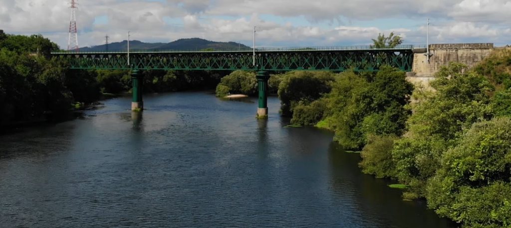 Ponte Eiffel (Rio Covo Santa Eugénia)