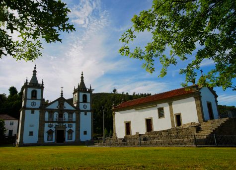 Santuário de Nossa Senhora Aparecida (Balugães)