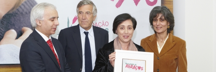 Município de Barcelos adere ao projecto “Procuram-se Abraços”