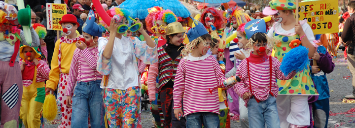 Milhares de pessoas no Carnaval de Barcelos