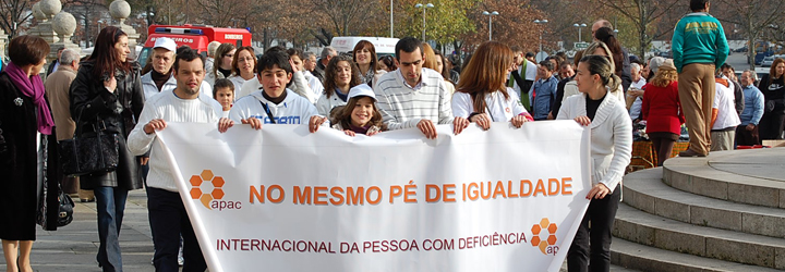 Caminhada e exposição assinalaram Dia Internacional da Pessoa com Deficiência