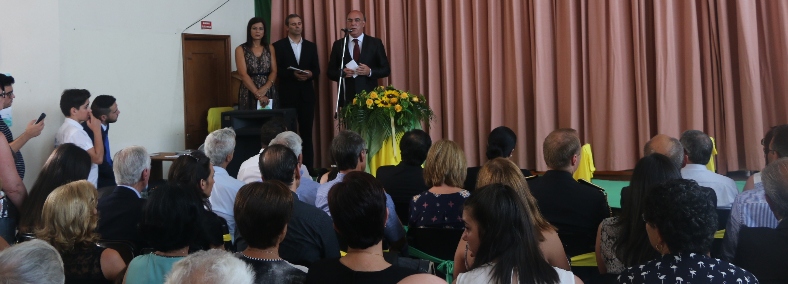 Banda Musical de Oliveira e Câmara Municipal homenagearam Cândido Bastos