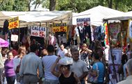 feira semanal realiza-se nos feriados de 1 e 8 ...