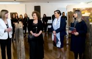 galeria de arte apresenta exposição de maria ca...