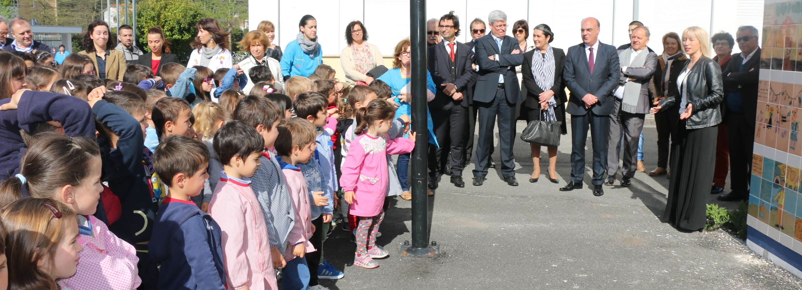 Presidente da Câmara inaugura bibliotecas escolares