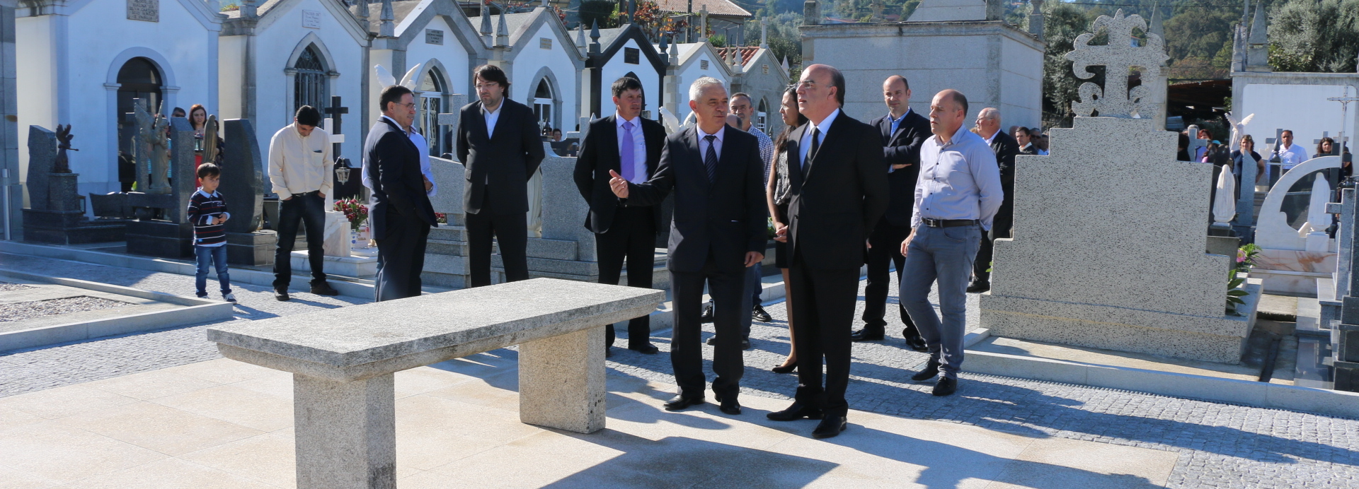 Presidente da Câmara inaugura obras de requalificação do cemitério de Aborim