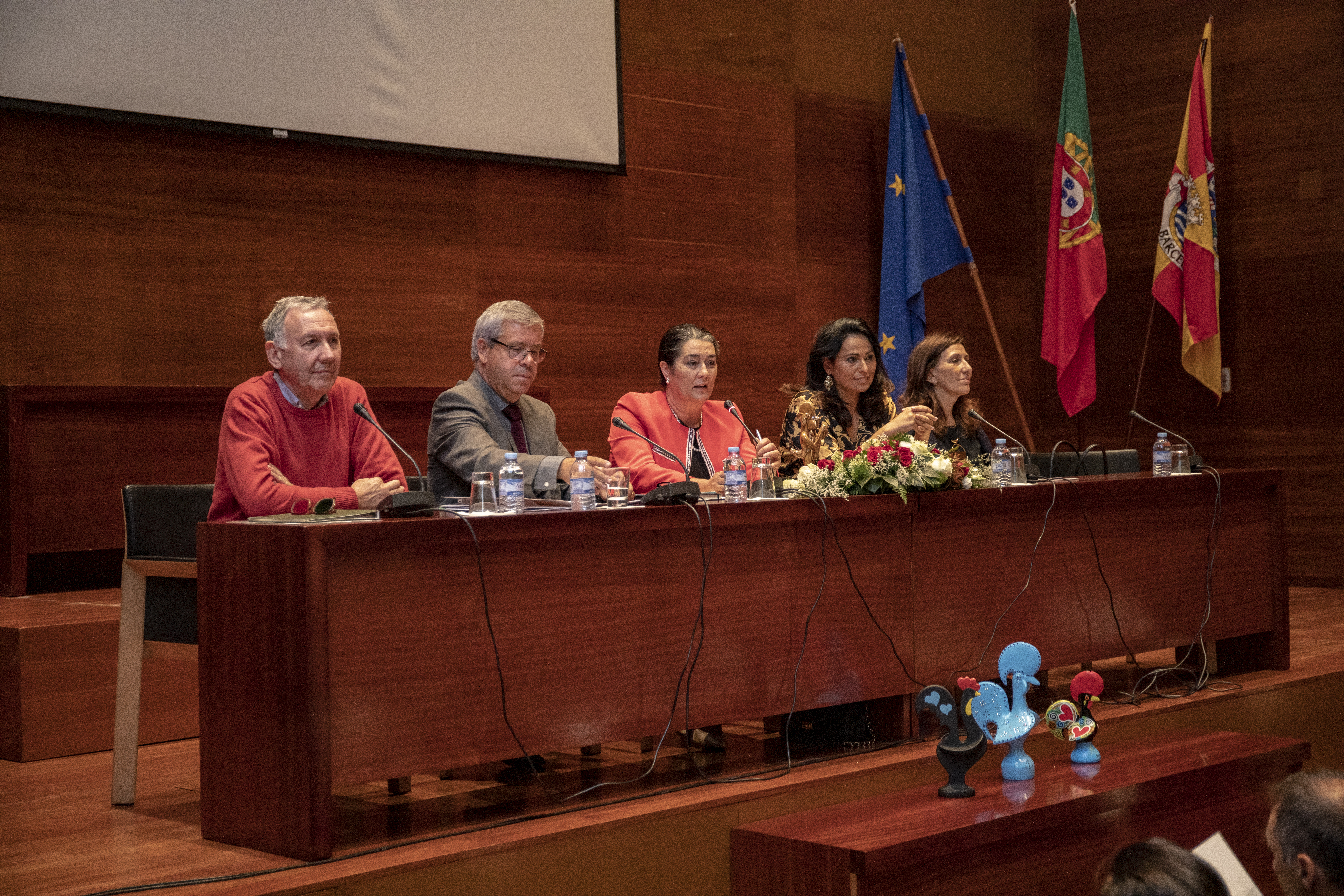 Auditório Municipal encheu para debater a importância dos sentidos e das emoções no sucesso escolar