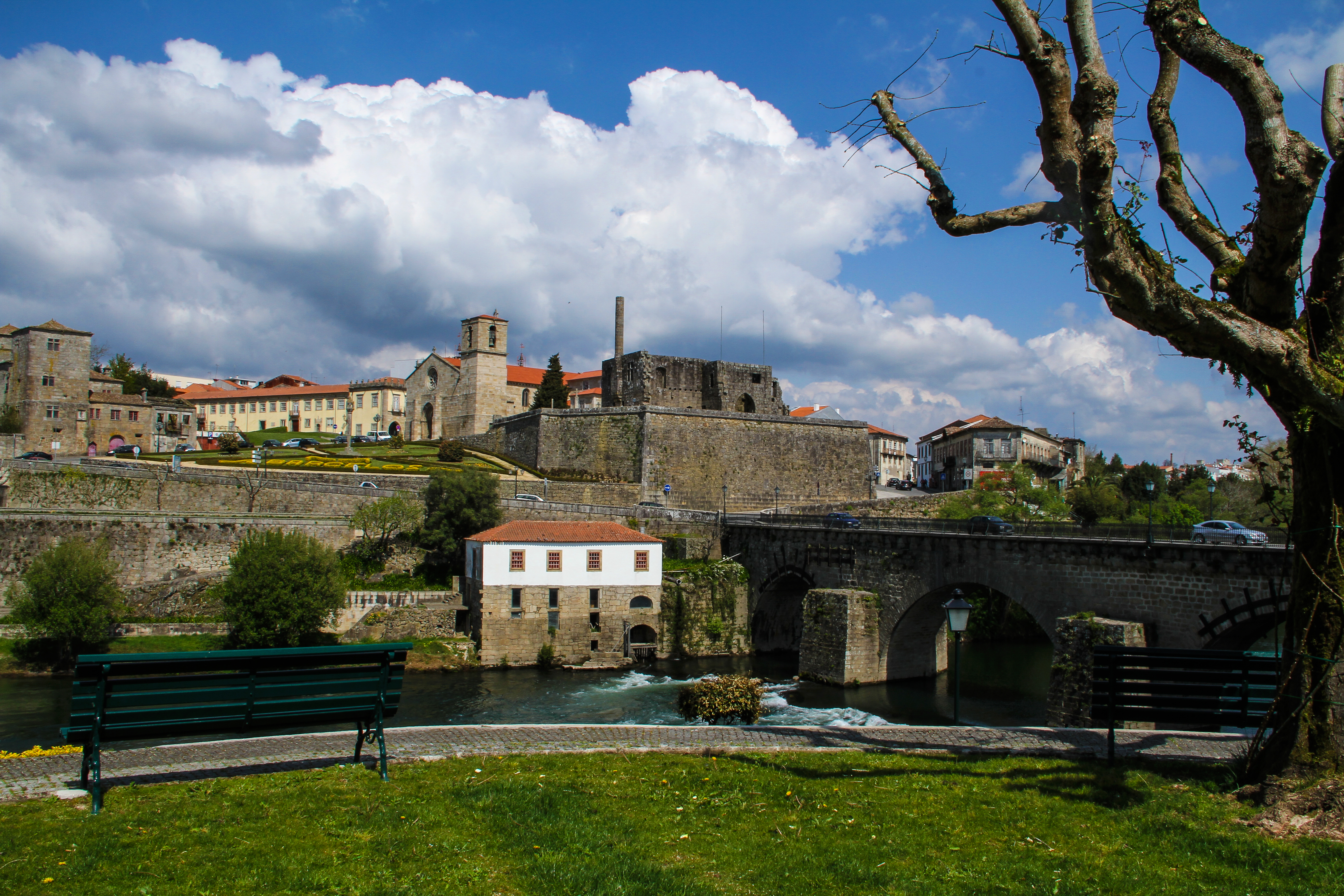 Barcelos lidera no distrito e sobe a nível nacional na eficiência financeira