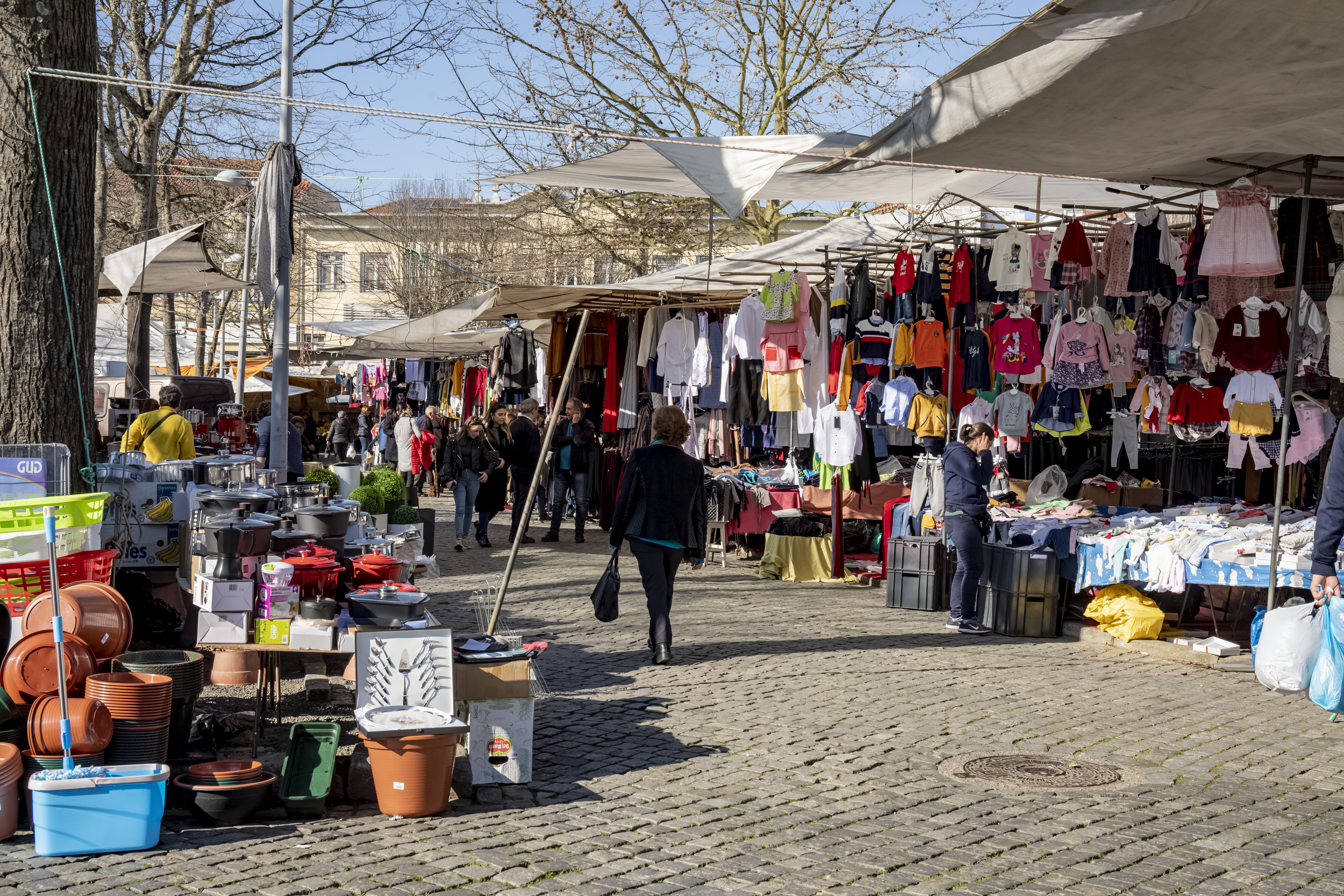 Feira Semanal de Barcelos volta em pleno esta quinta-feira