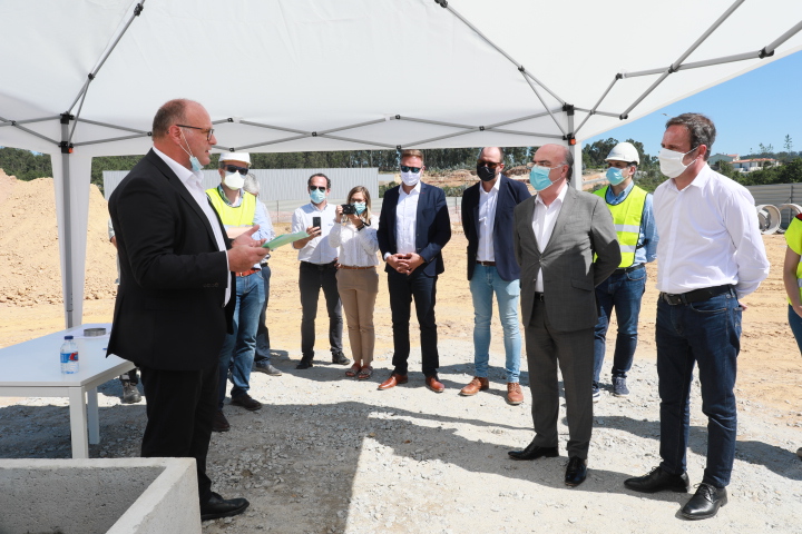 Presidente da Câmara visitou empresa Robobeck na Zona Industrial da Pousa