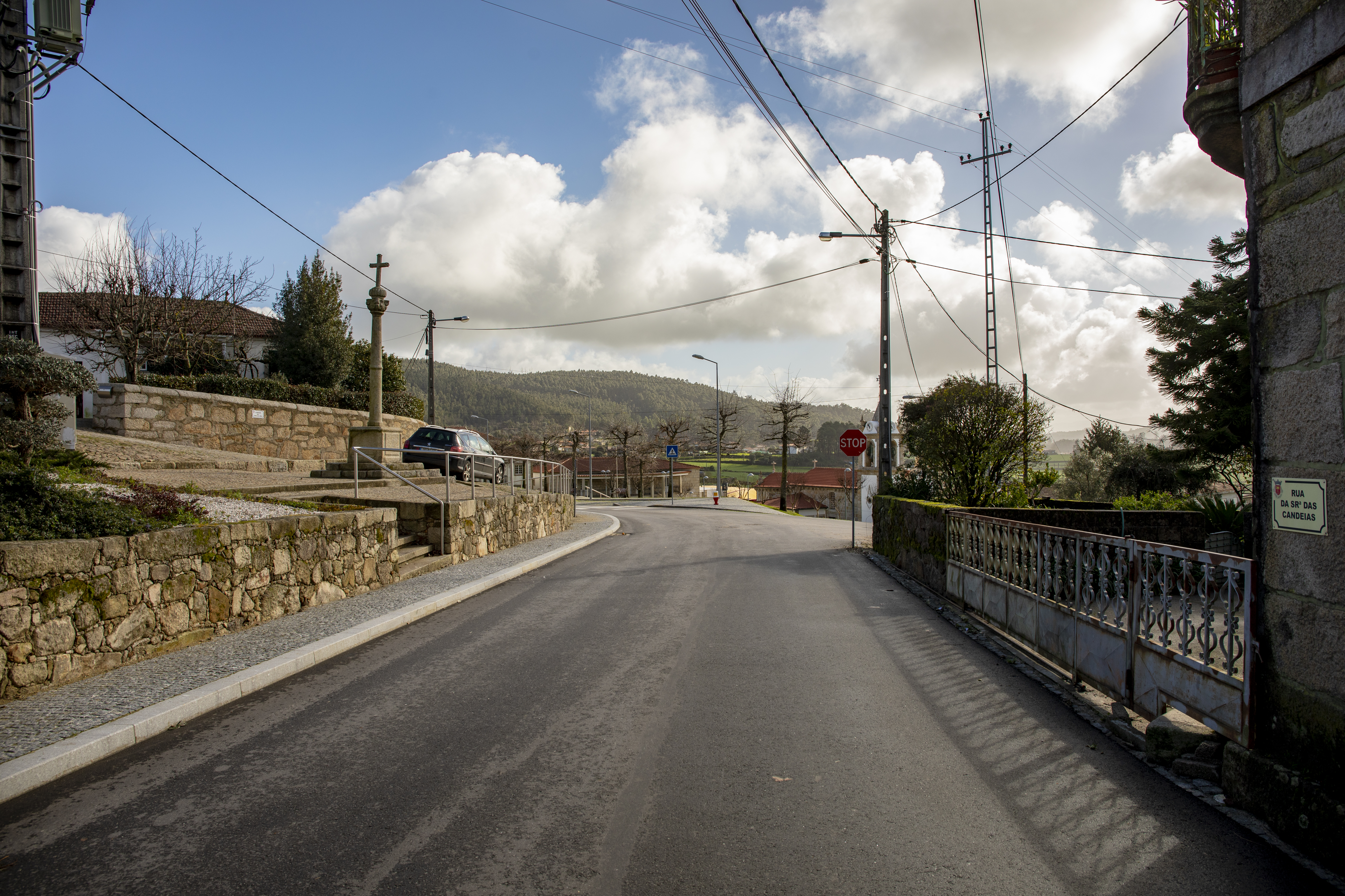 Requalificação da Rua Nossa Senhora das Candeias, em Chavão