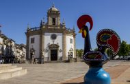 galo de barcelos gigante apadrinha presidência ...