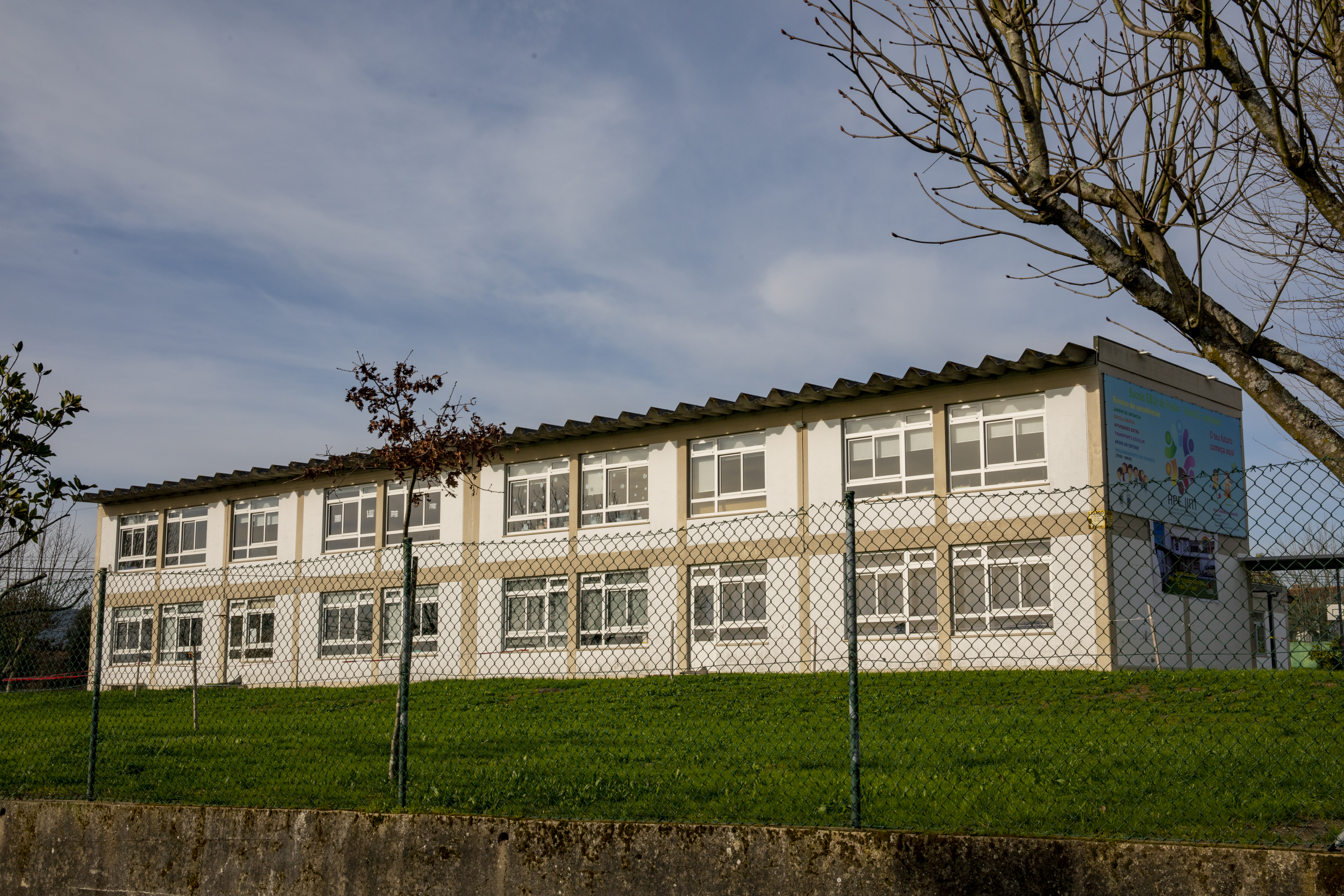 Câmara Municipal adjudica empreitada de remoção de amianto em 15 escolas