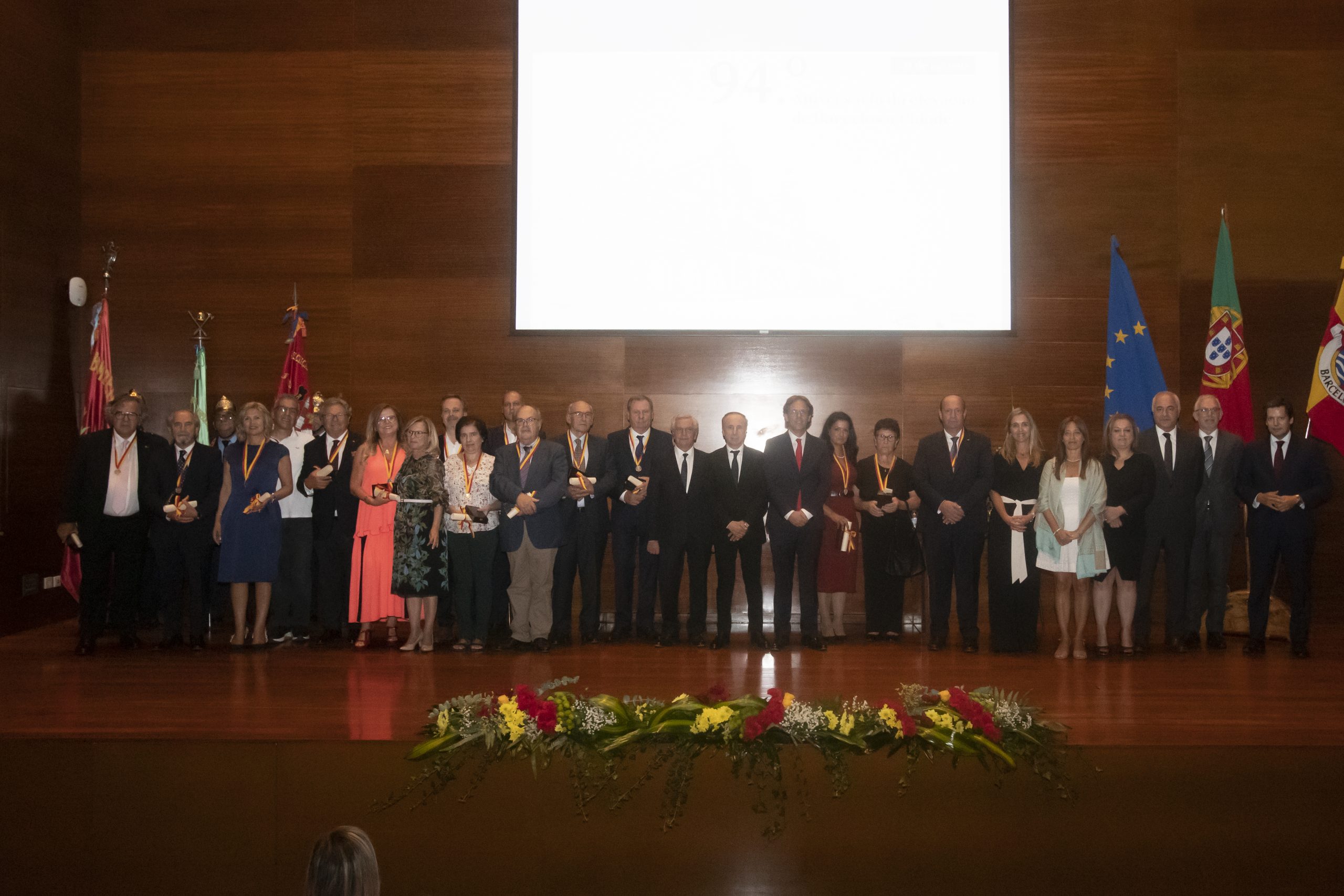 Medalha de honra da Cidade de Barcelos para Rosa Ramalho