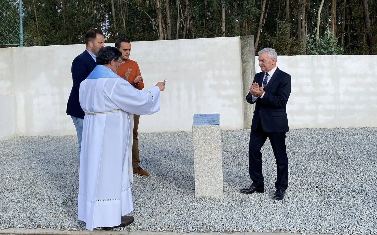 Juventude C. R. de Perelhal inaugurou campo relvado