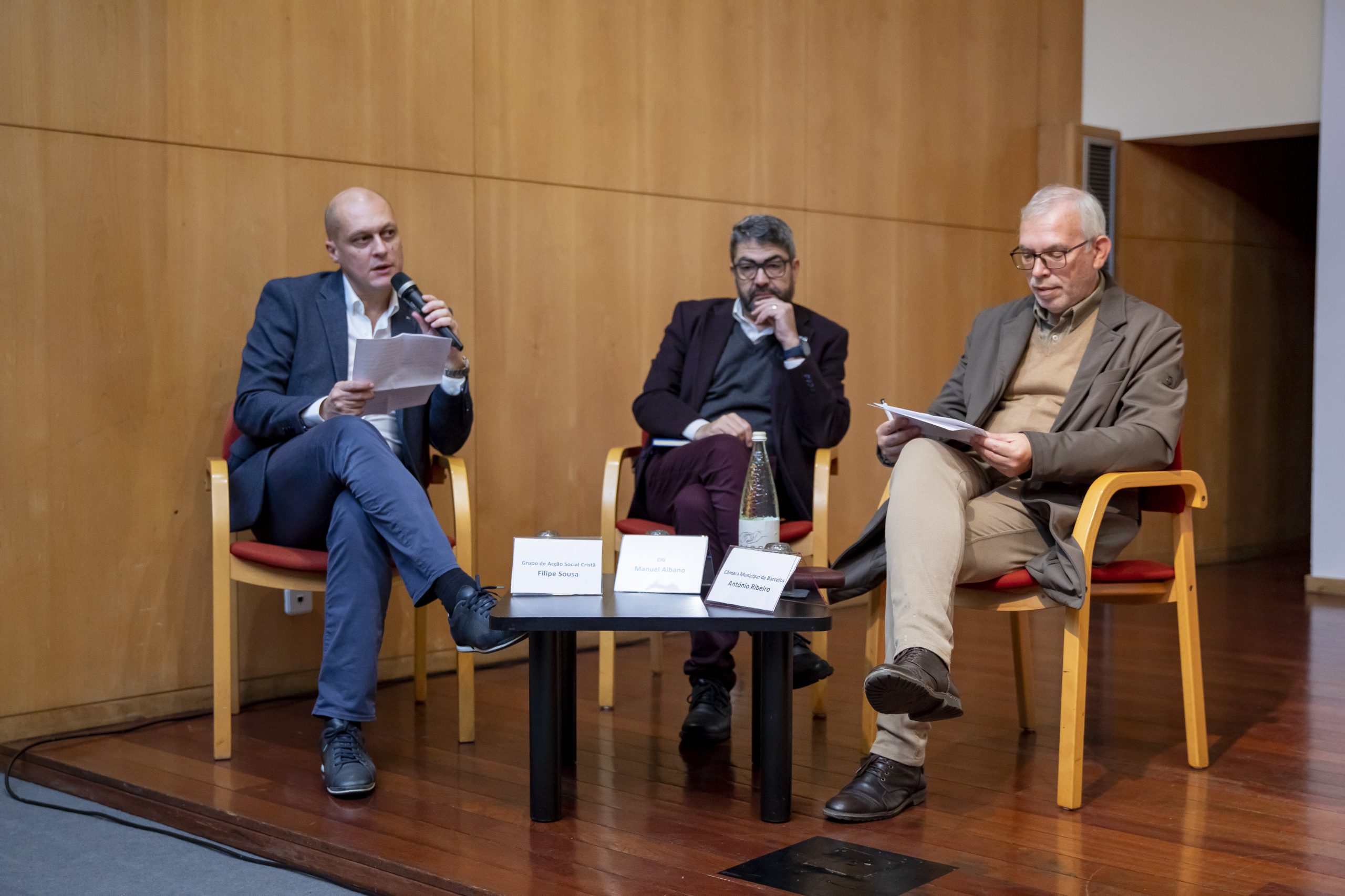 Apresentação de manual de luta contra a violência doméstica