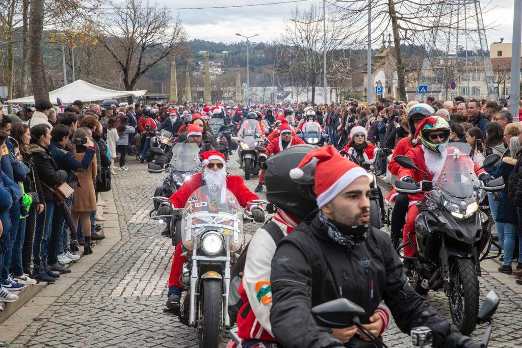 Desfile de “Pais Natais Motard” atrai multidão a Barcelos