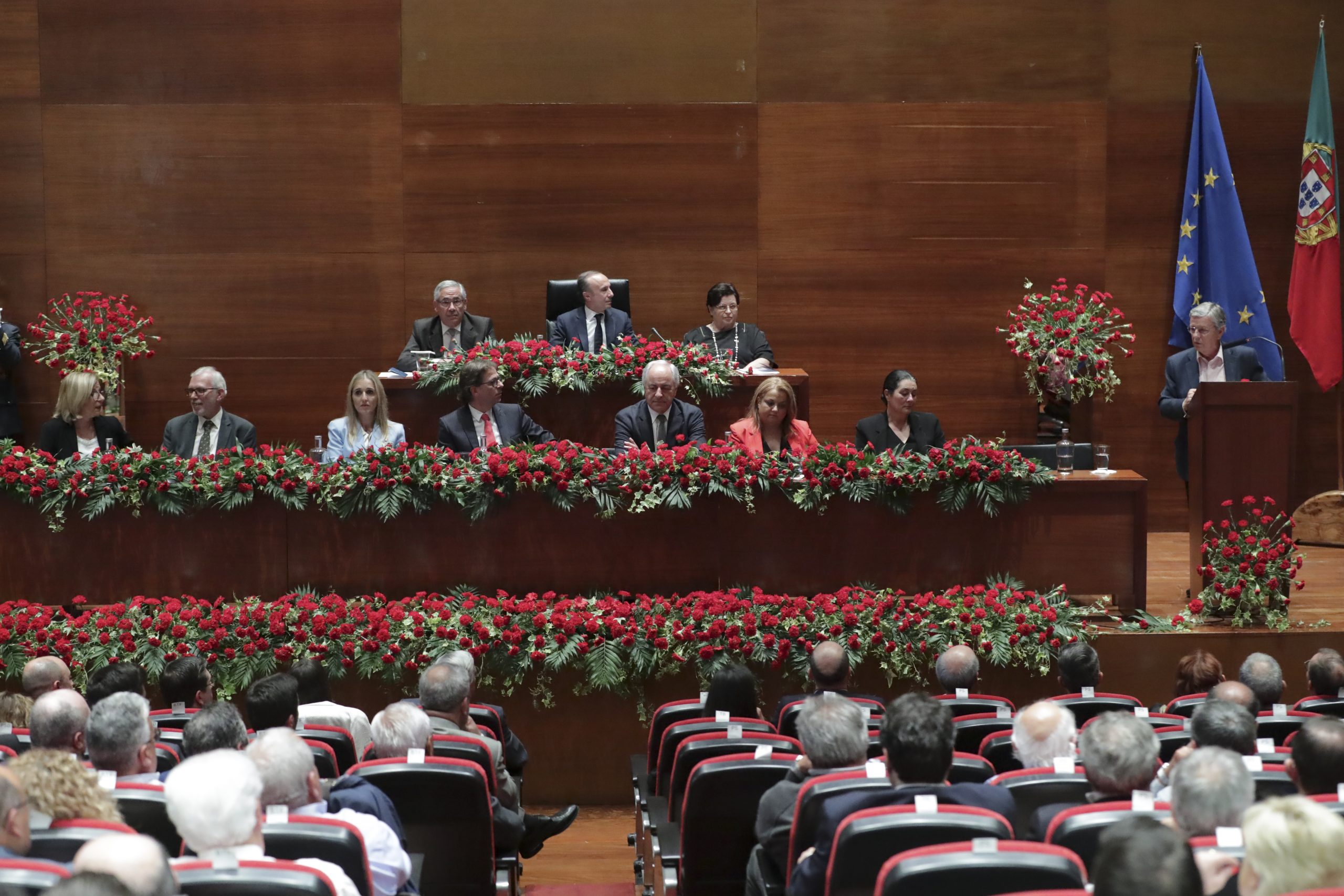 Presidente da Câmara alerta para a defesa dos valores democráticos