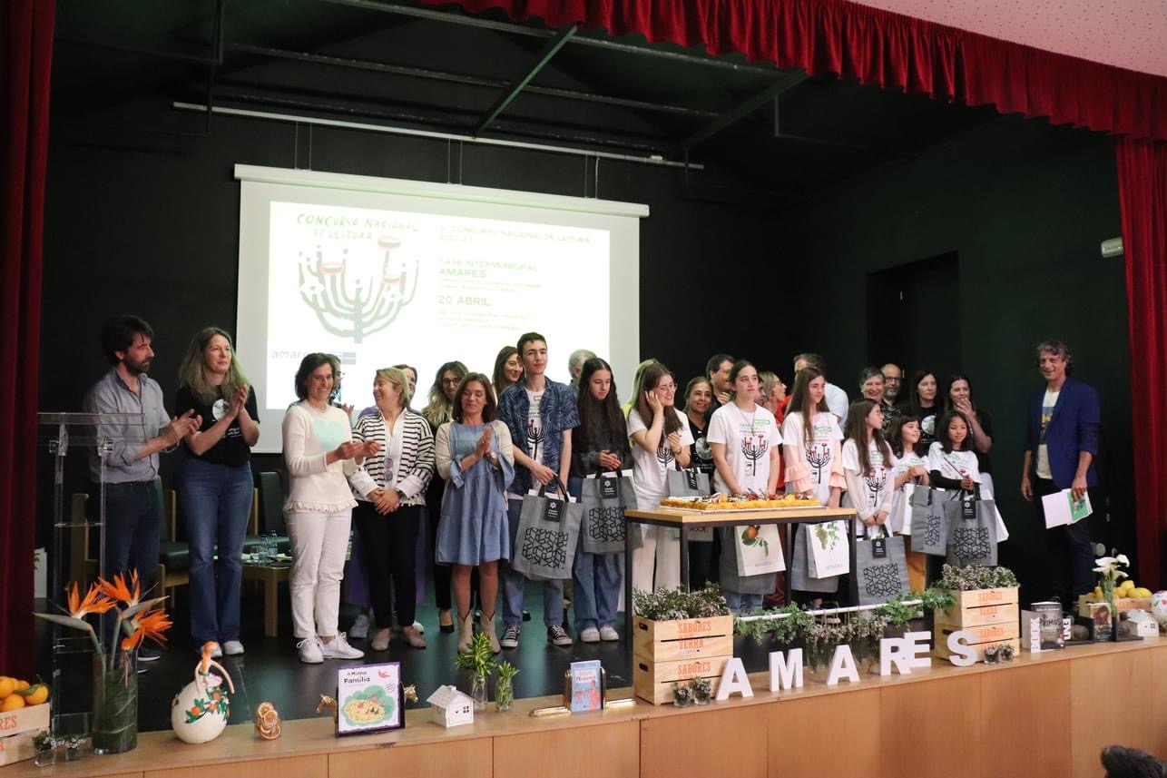 Duas alunas de Barcelos apuradas para a fase final do Concurso Nacional de Leitura