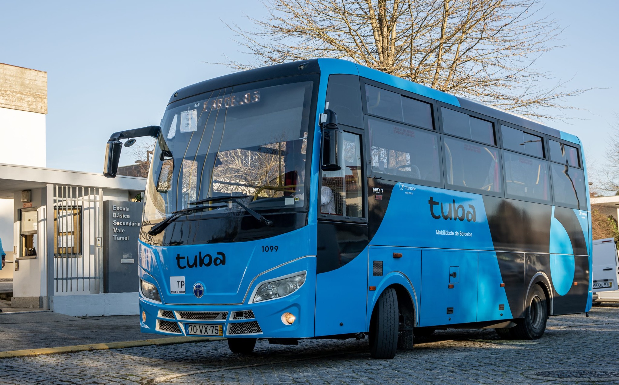 Transportes TUBA urbanos e parques de estacionamento gratuitos às QUINTAS-FEIRAS