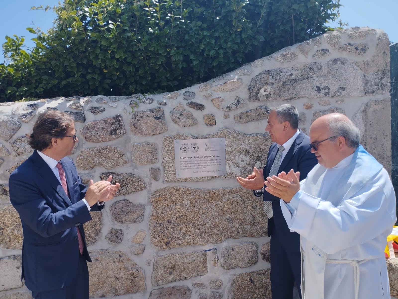 Quintiães inaugura adro da igreja e ampliação do cemitério