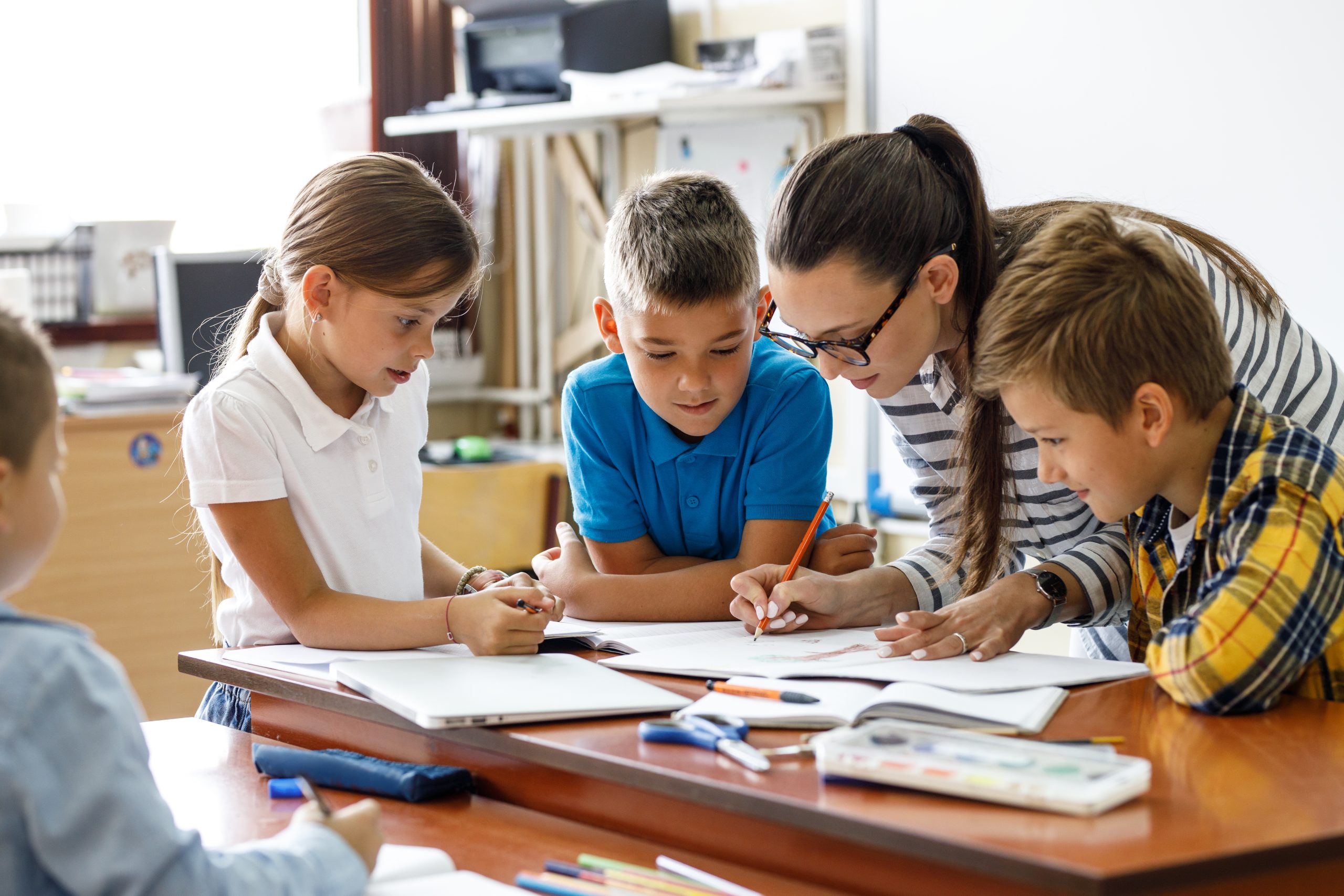 Ano escolar arranca com quase 14 mil alunos