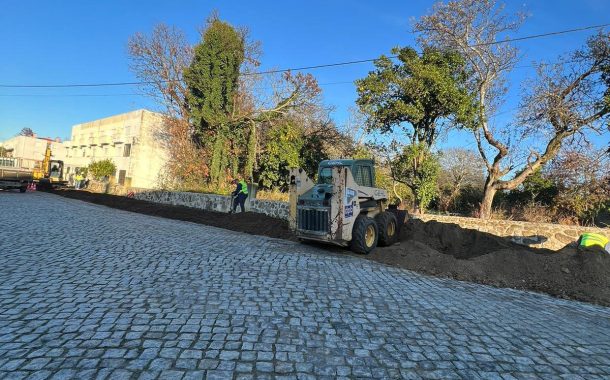 obras da avenida da igreja e área envolvente em...